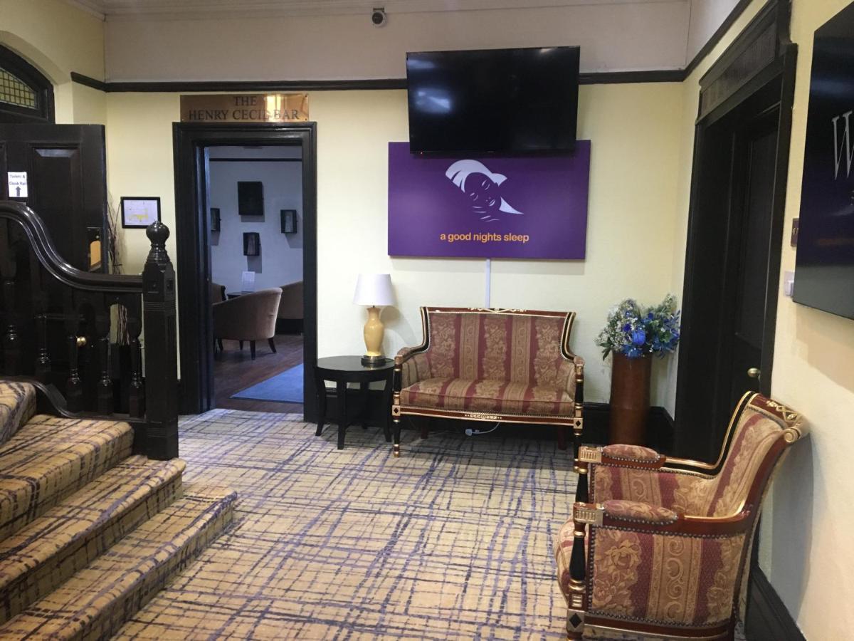 Harefield Manor Hotel Romford Kültér fotó