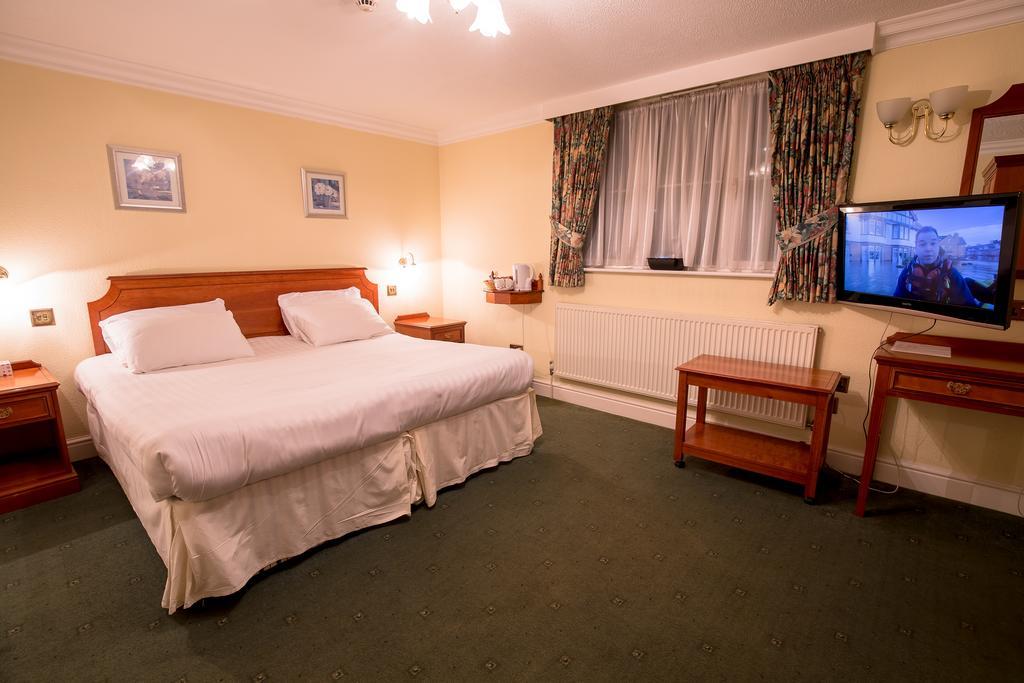 Harefield Manor Hotel Romford Kültér fotó