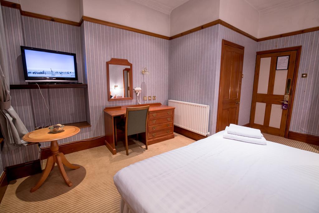 Harefield Manor Hotel Romford Kültér fotó