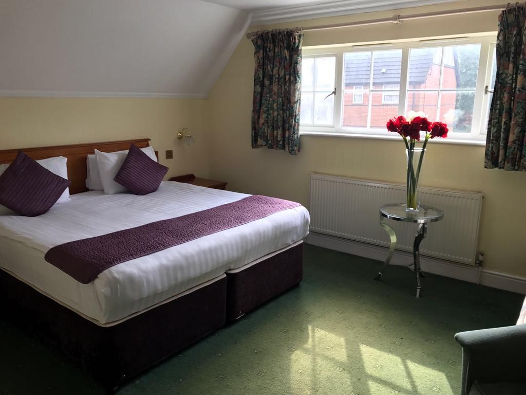 Harefield Manor Hotel Romford Kültér fotó