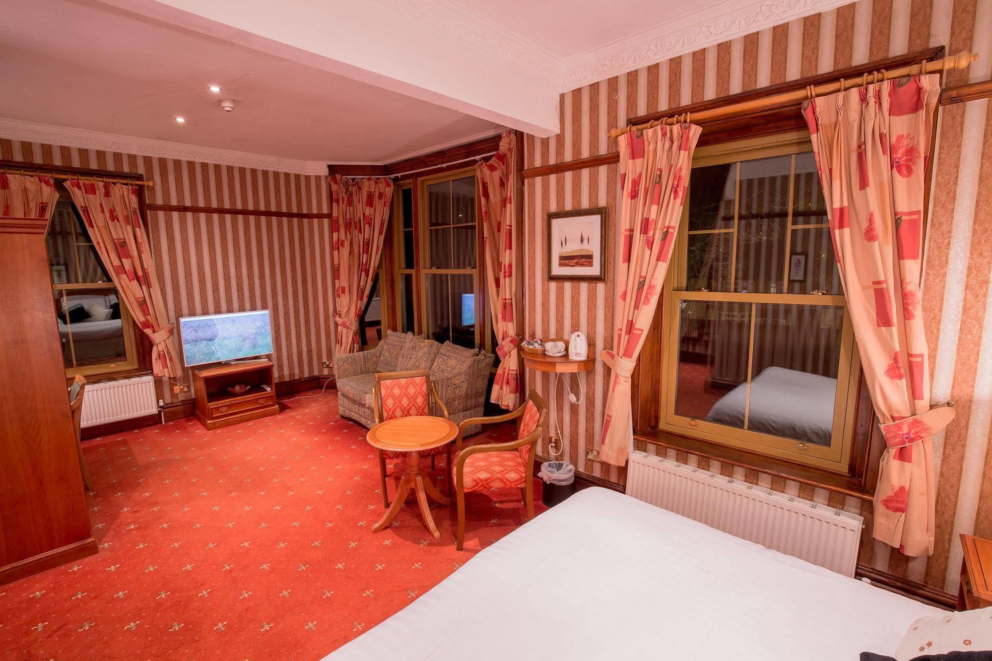 Harefield Manor Hotel Romford Kültér fotó