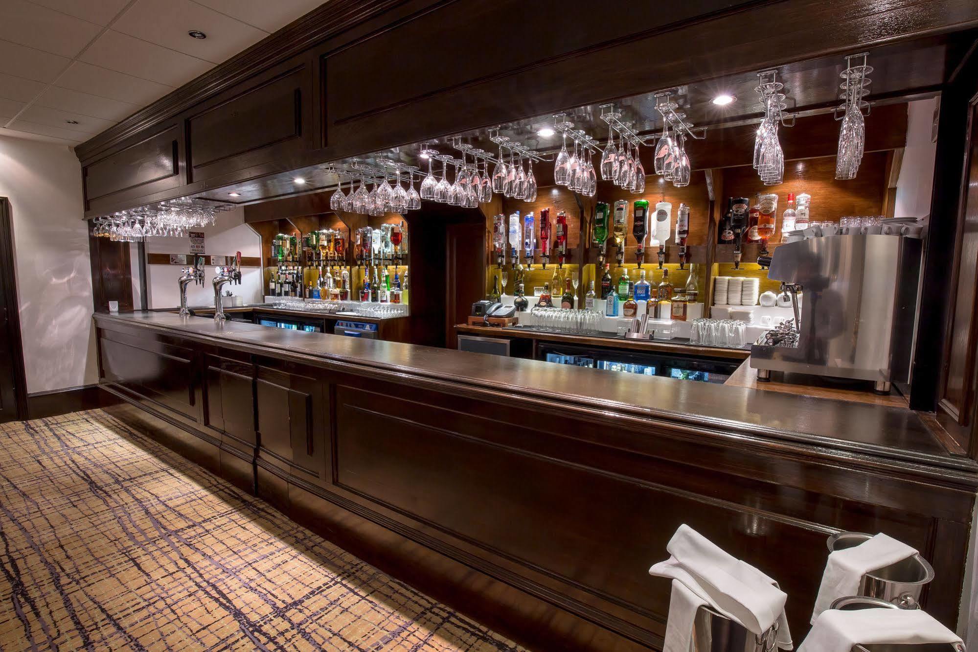Harefield Manor Hotel Romford Kültér fotó