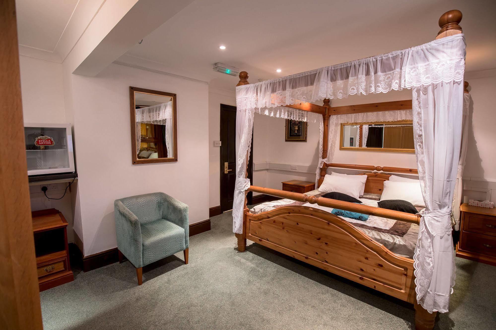 Harefield Manor Hotel Romford Kültér fotó